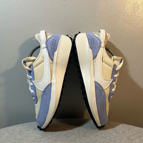 Nike Waffle Debut Soft Pearl/White Athletic Women's Shoe Size 7 DH9523-007​​ - Picture 7 of 10